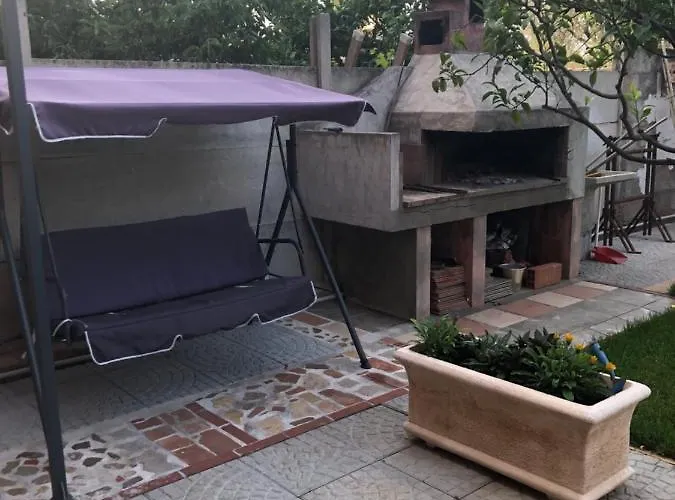 Paese Museo アパート